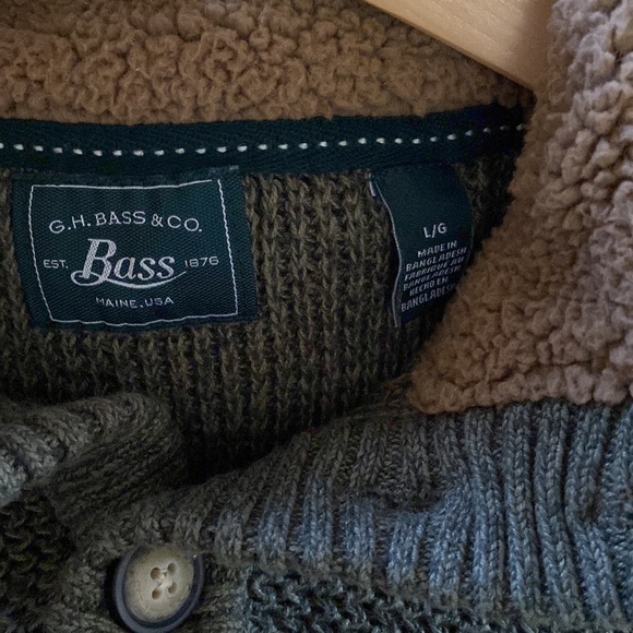 G.H. Bass & Co Olive Sherpa Mock Neck Sweater Size L - Picture 4 of 6